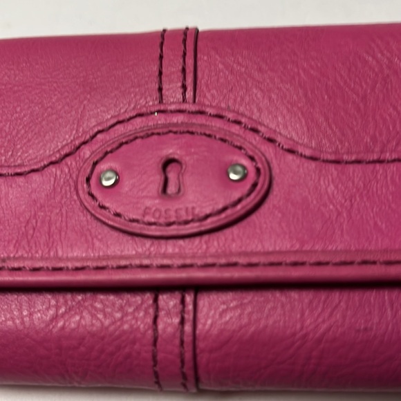 Fossil Pink wallet/wristlet - Picture 2 of 7